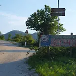 Farm stay Becerca Vegan Serra San Quirico