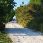 Becerca Vegan Farm stay *