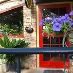 Becerca Vegan Farm stay *