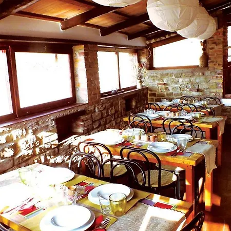 Becerca Vegan Feriegård Serra San Quirico